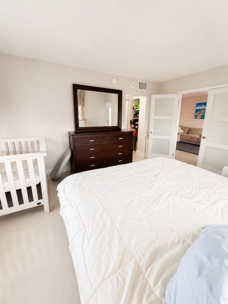 1500 S Ocean Blvd, Unit 201, Lauderdale by the Sea, FL 33062 Photo