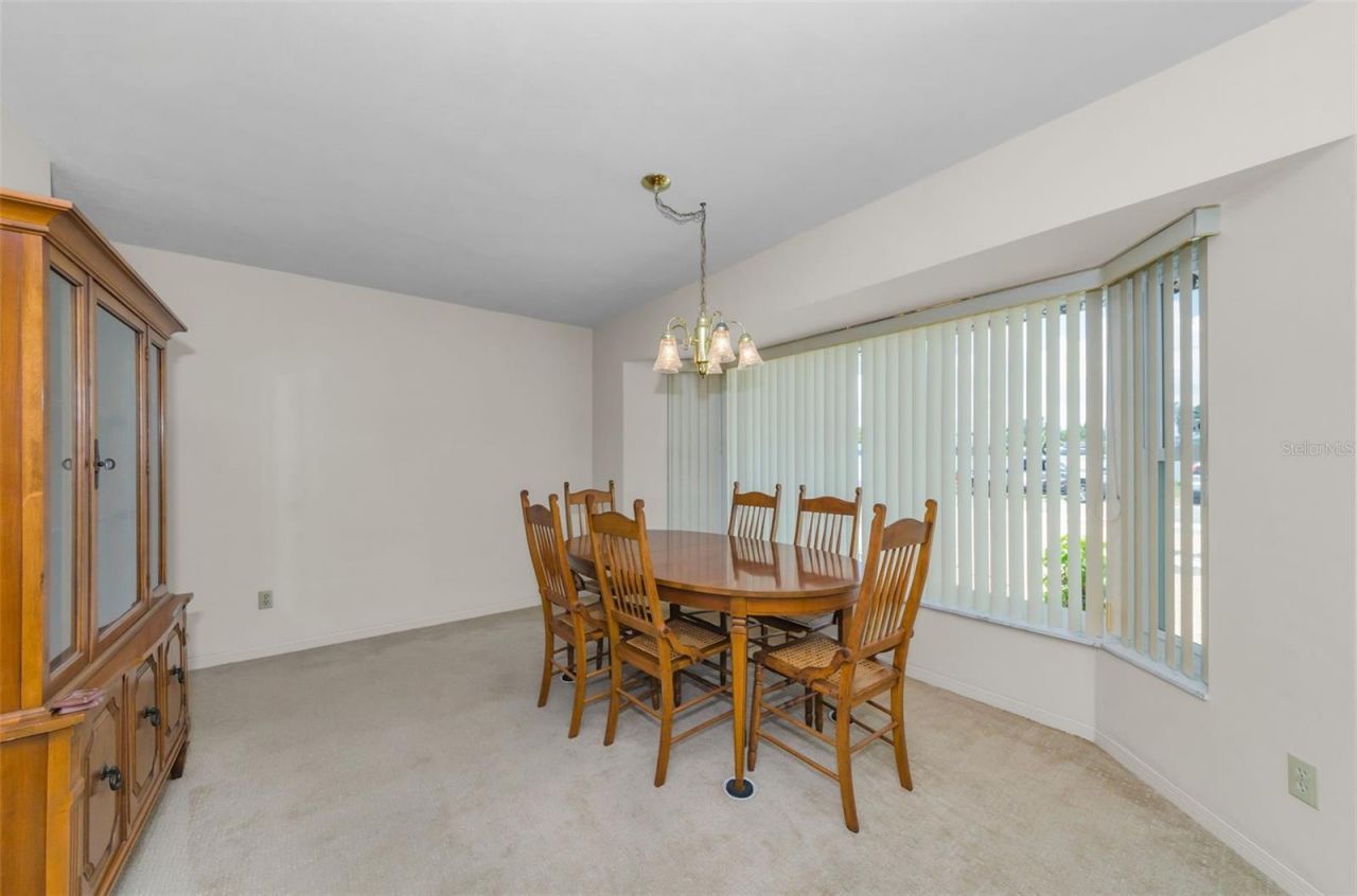 5992 32nd Avenue N, Saint Petersburg, FL 33710 Photo
