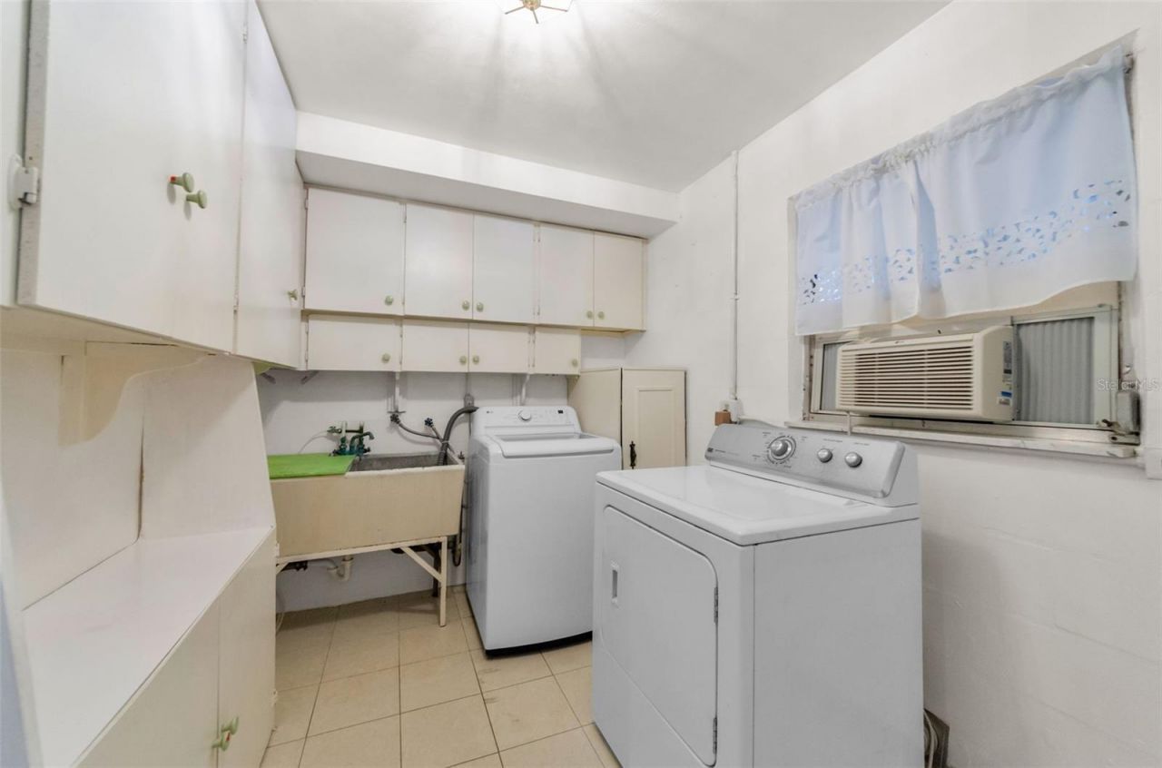 5992 32nd Avenue N, Saint Petersburg, FL 33710 Photo