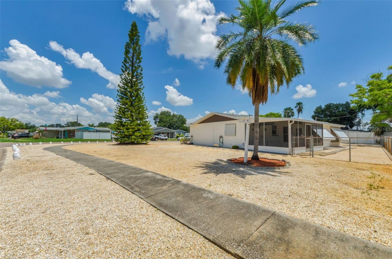 5992 32nd Avenue N, Saint Petersburg, FL 33710 Photo