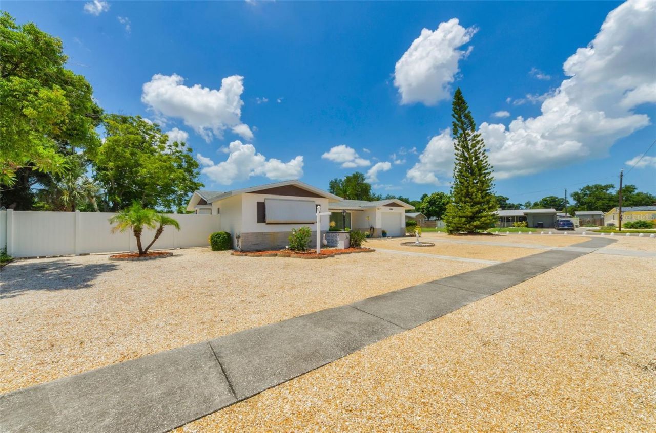 5992 32nd Avenue N, Saint Petersburg, FL 33710 Photo
