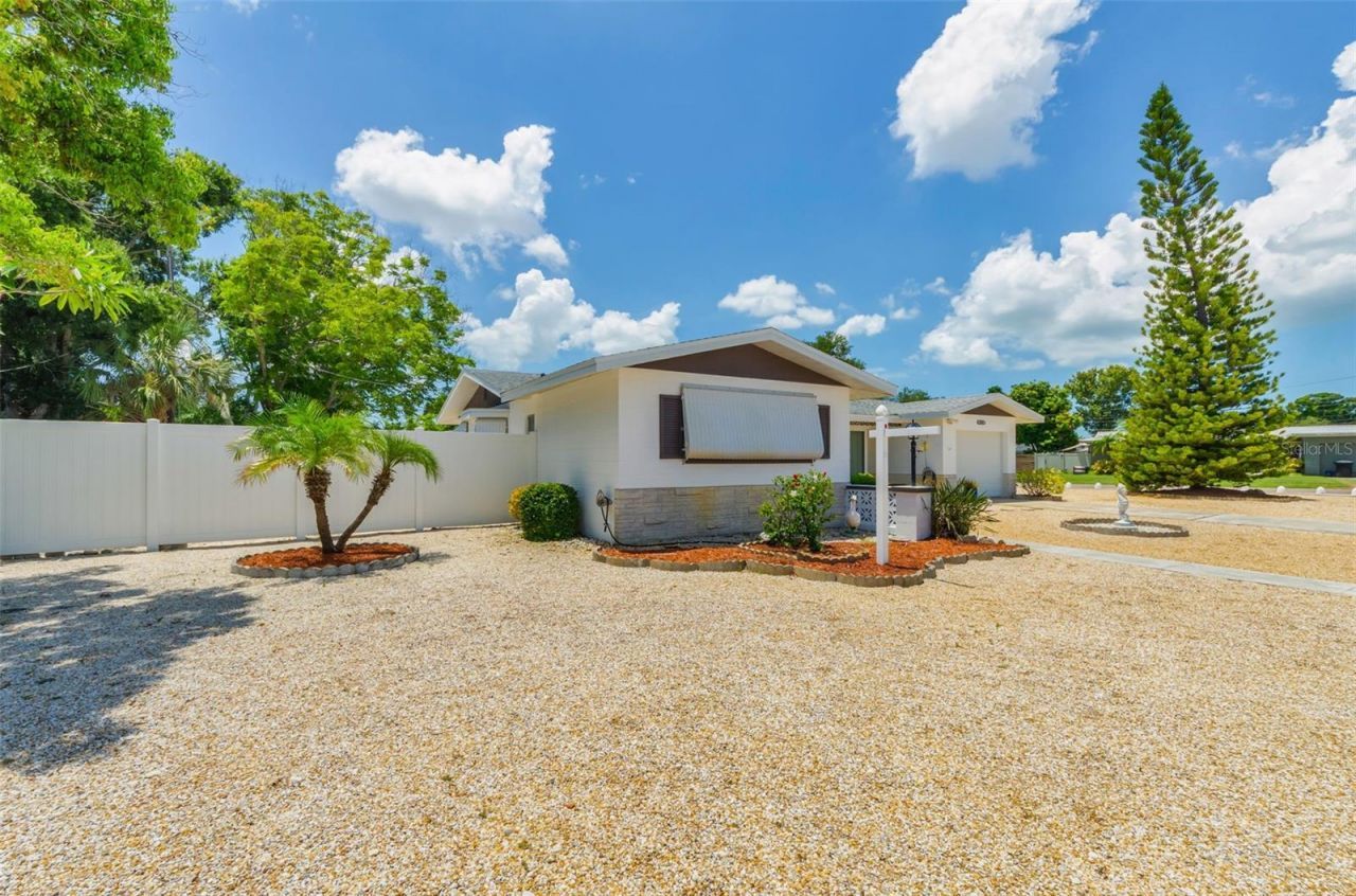 5992 32nd Avenue N, Saint Petersburg, FL 33710 Photo
