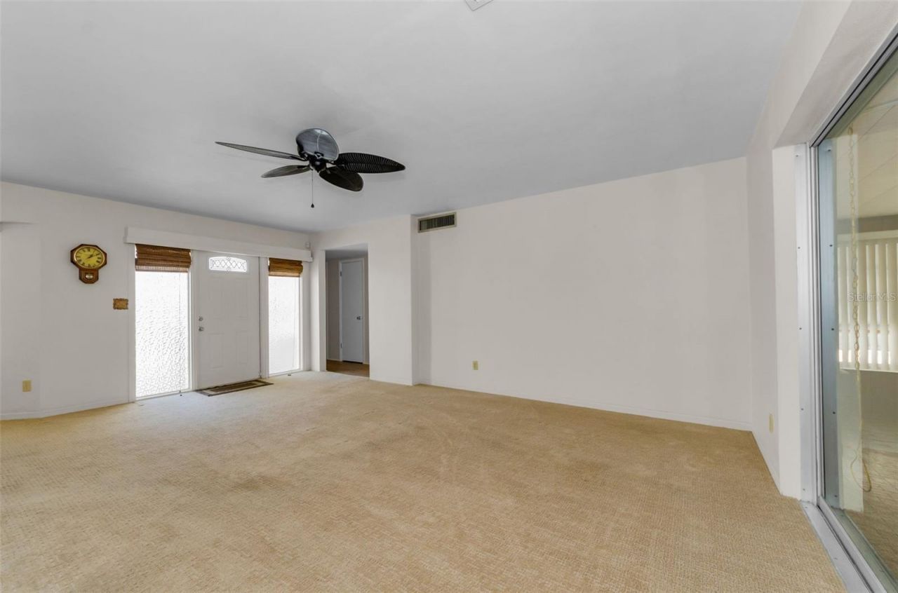 5992 32nd Avenue N, Saint Petersburg, FL 33710 Photo