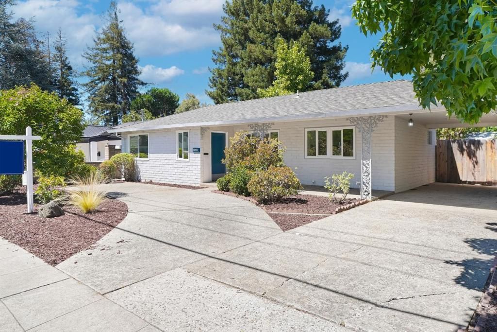 136 Eldora Drive, Mountain View, CA 94041 Main Photo