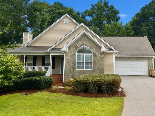 249 Legacy Drive , Hoschton, GA 30548