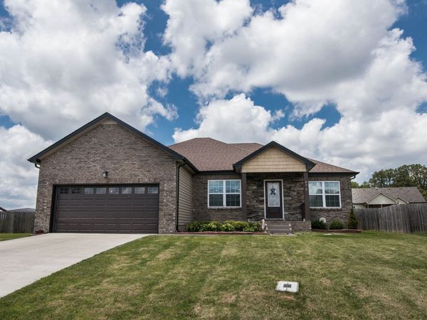 676 Crestone Court , Clarksville, TN 37042