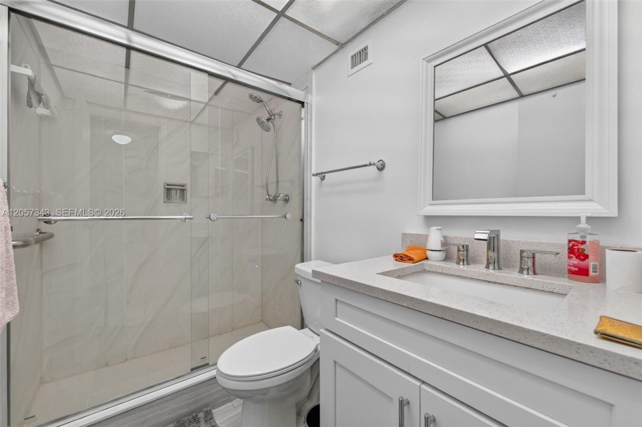 5900 NW 44th St , Unit 414, Lauderhill, FL 33319 Photo