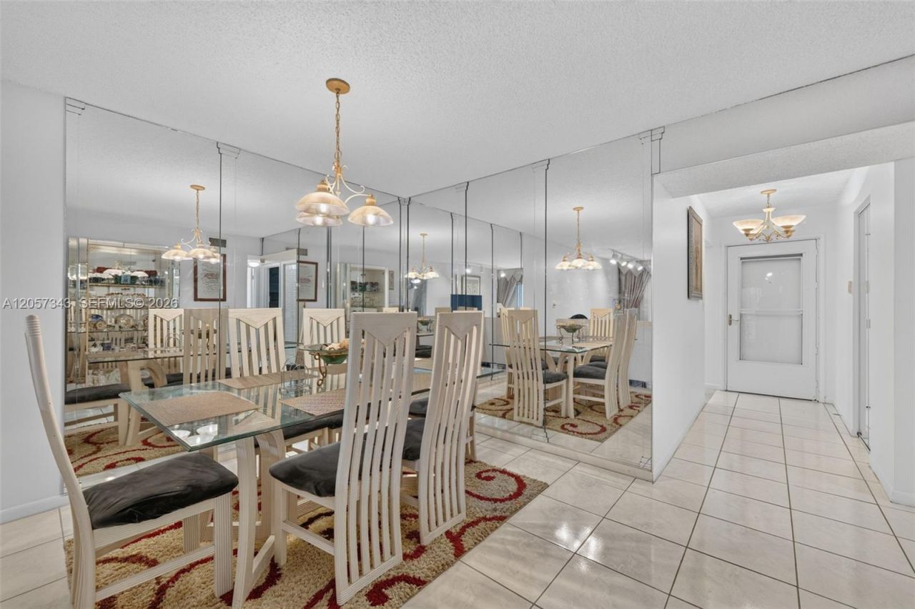 5900 NW 44th St , Unit 414, Lauderhill, FL 33319 Photo
