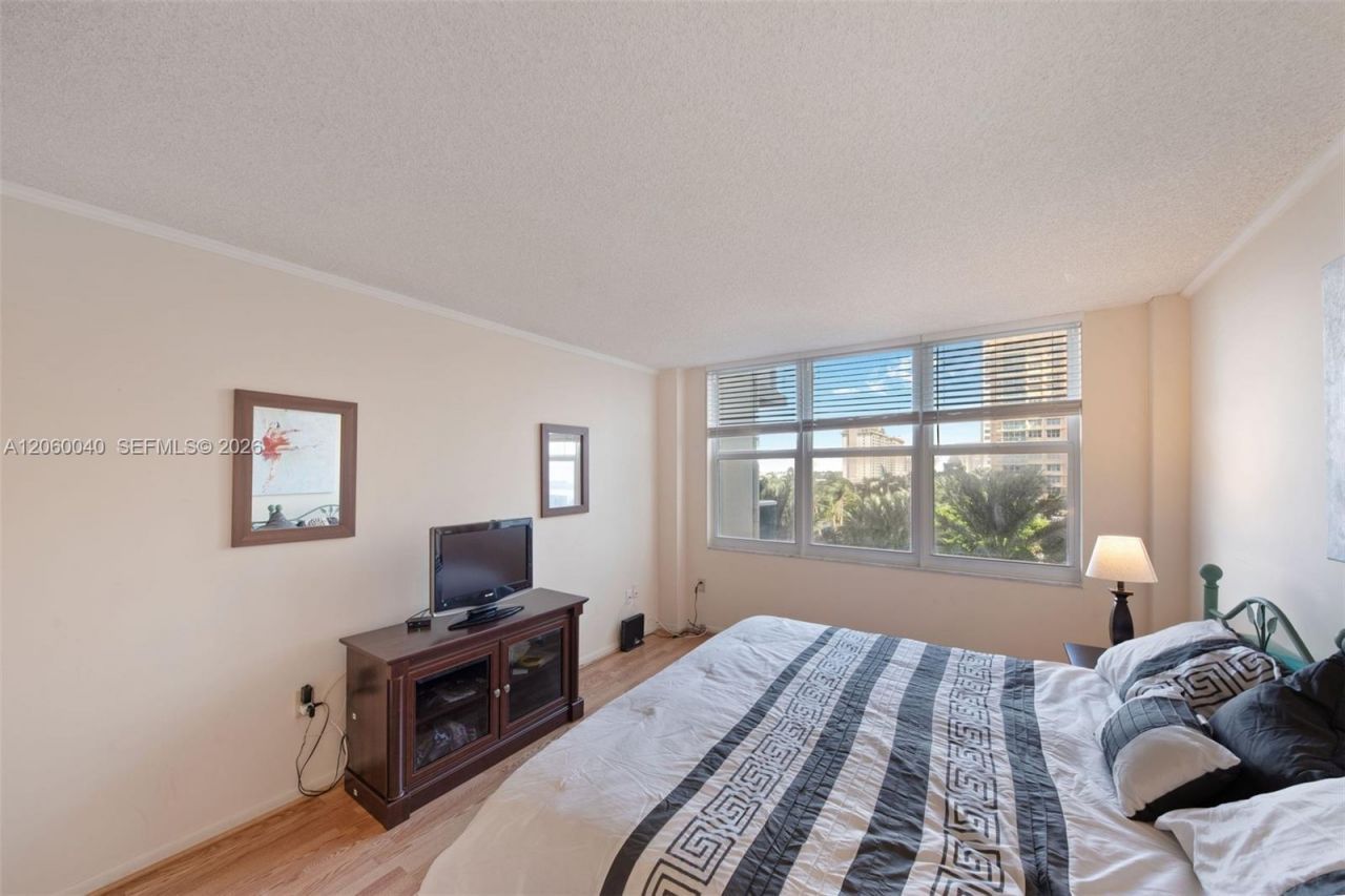 2751 S Ocean Dr , Unit 501N, Hollywood, FL 33019 Photo