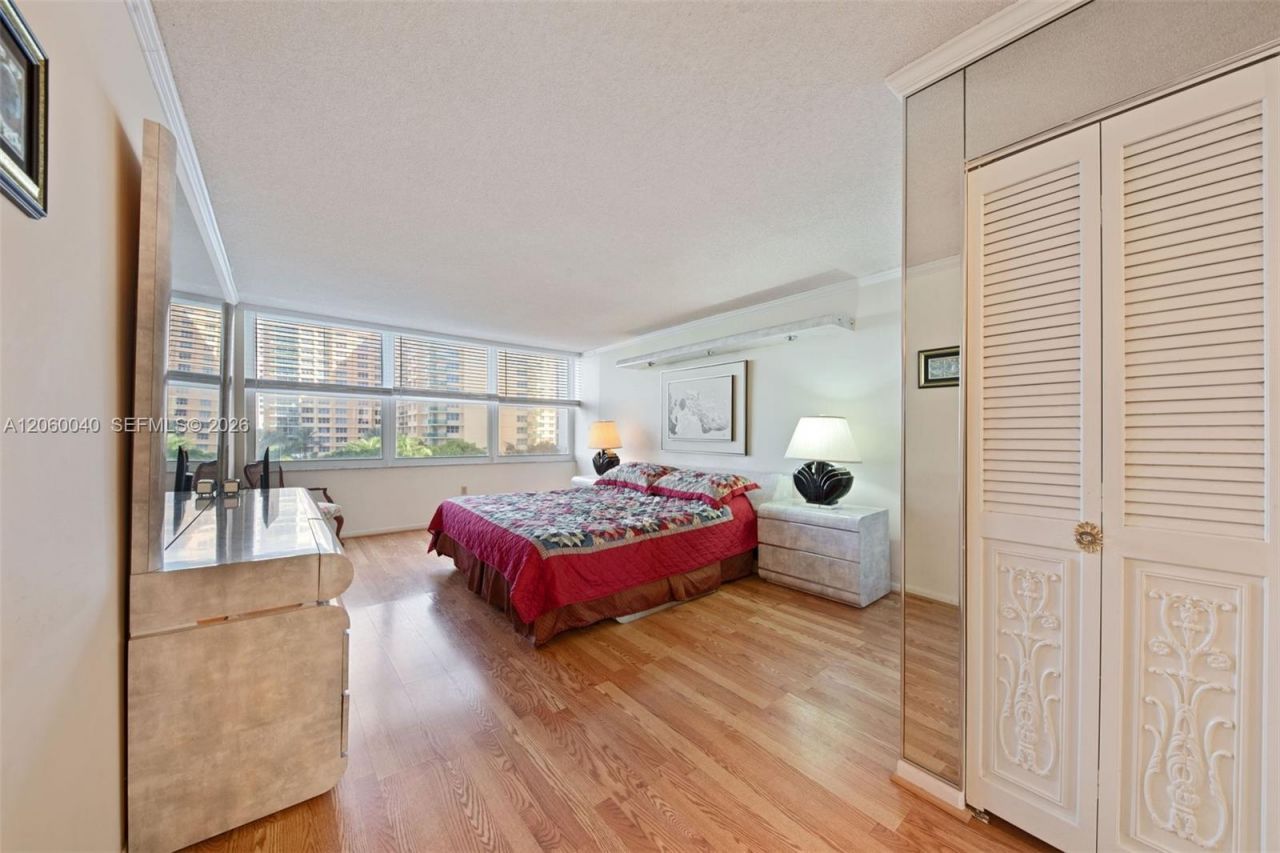 2751 S Ocean Dr , Unit 501N, Hollywood, FL 33019 Photo