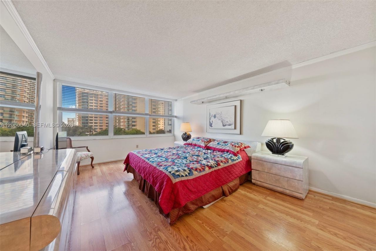 2751 S Ocean Dr , Unit 501N, Hollywood, FL 33019 Photo