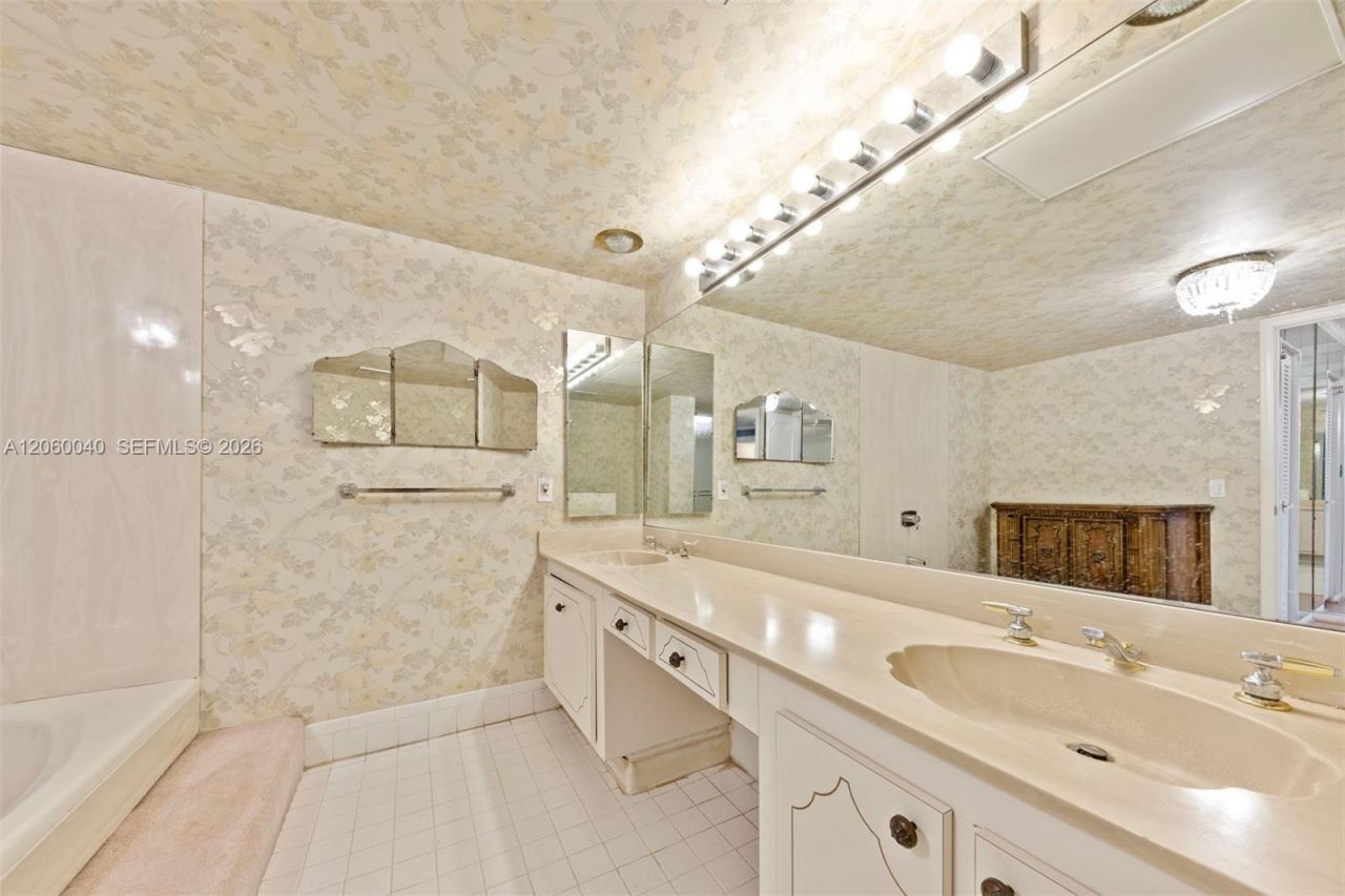 2751 S Ocean Dr , Unit 501N, Hollywood, FL 33019 Photo