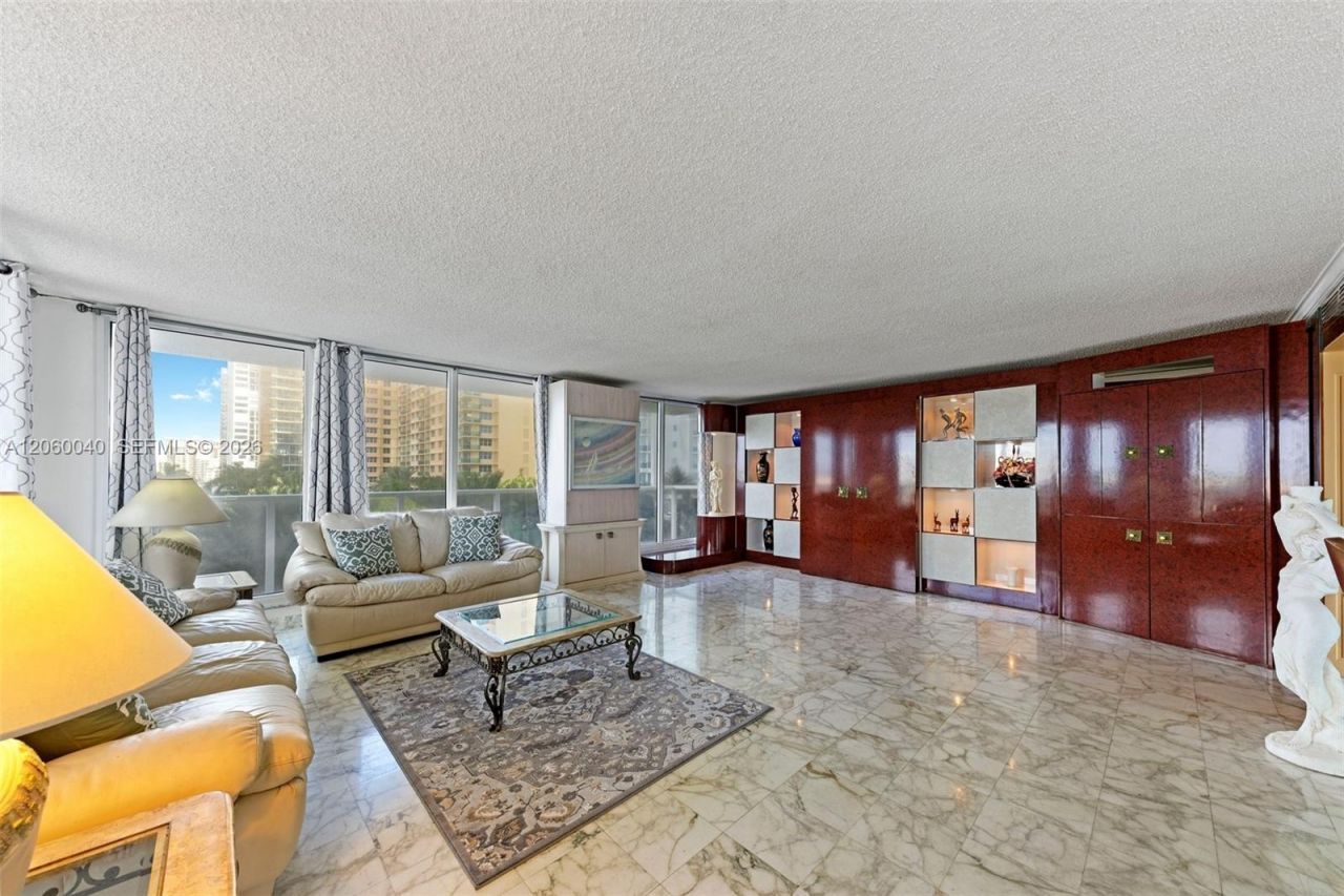 2751 S Ocean Dr , Unit 501N, Hollywood, FL 33019 Photo