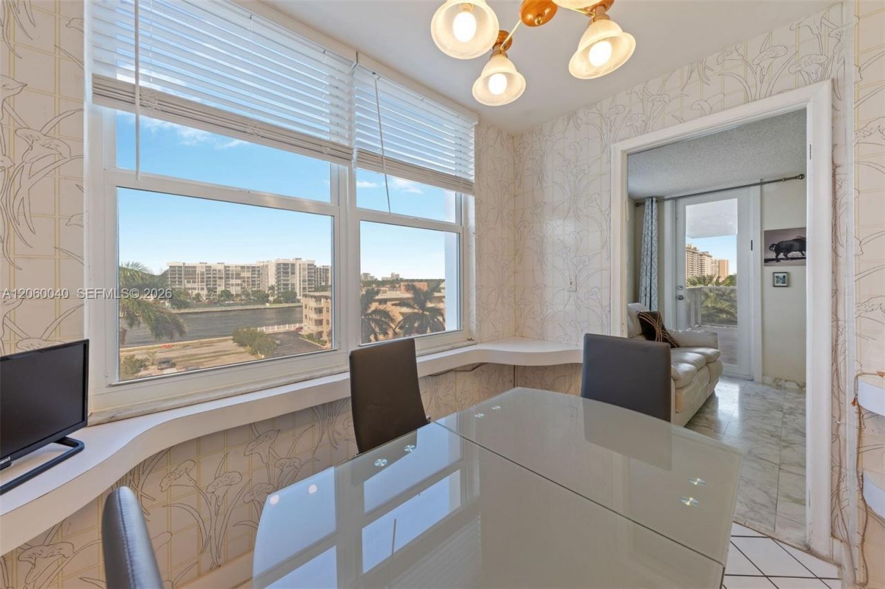 2751 S Ocean Dr , Unit 501N, Hollywood, FL 33019 Photo