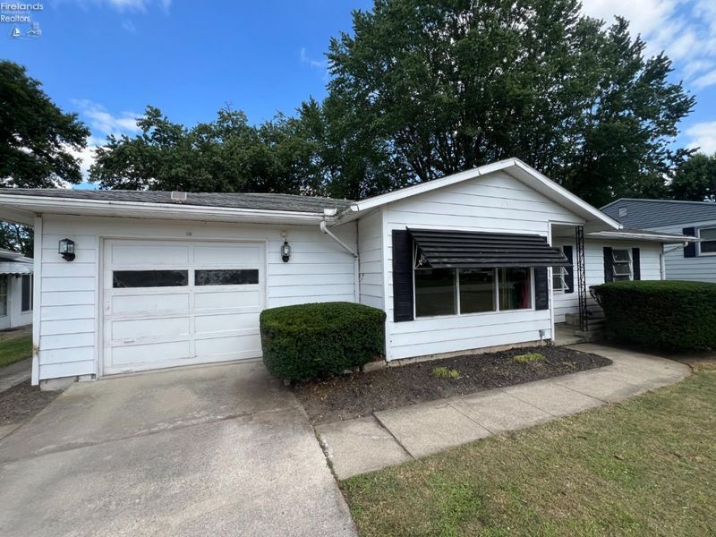 40 Valley View Place, Tiffin, OH 44883 Photo 2