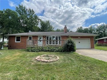5724 Bonnie Lou Drive, New Franklin, OH 44319