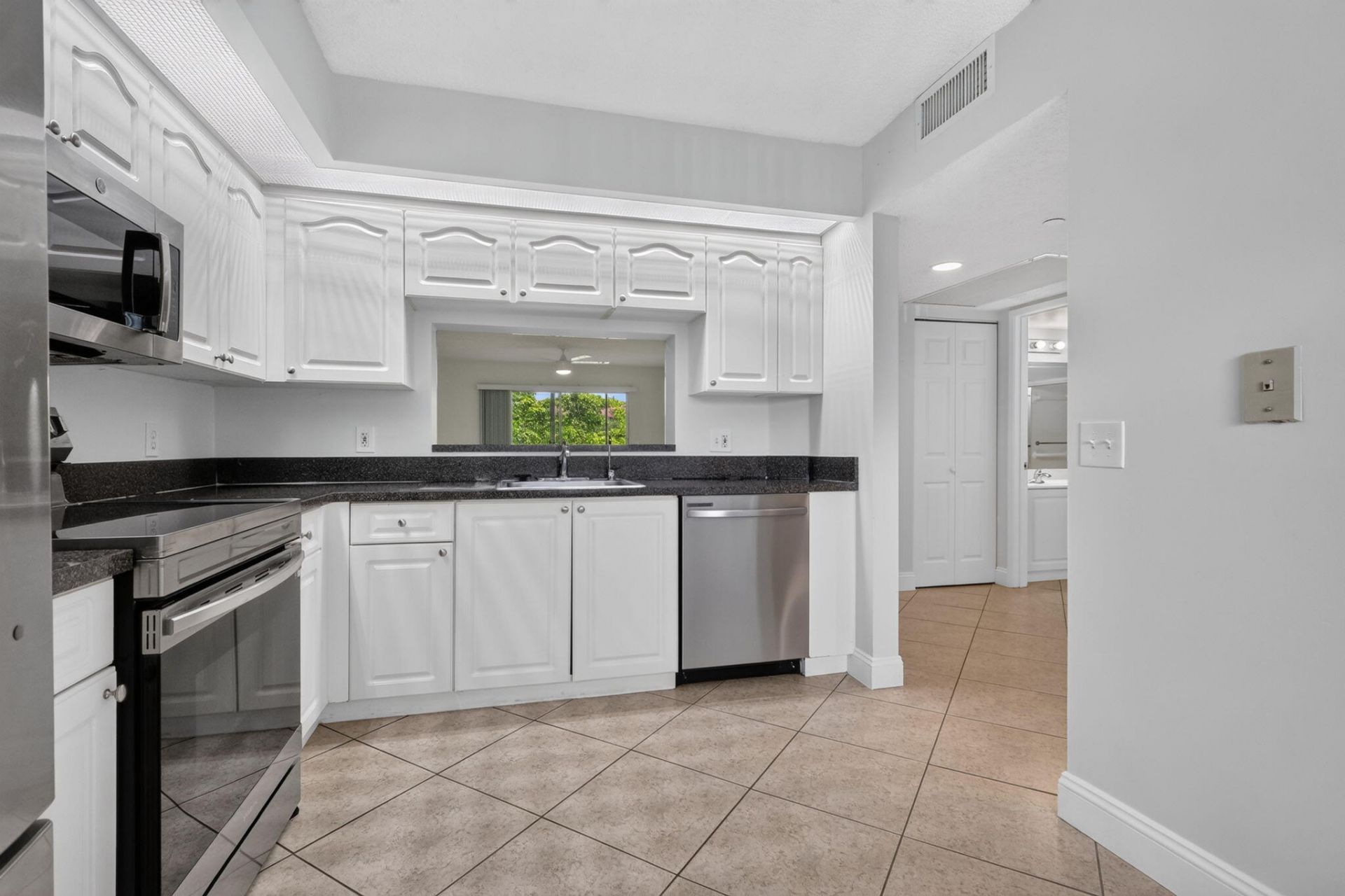 12551 SW 16th Court, Unit 303C, Pembroke Pines, FL 33027 Photo