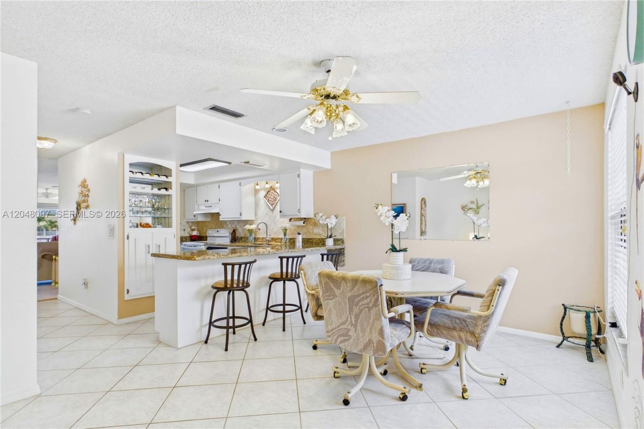 4218 SE 20th Pl , Unit D5, Cape Coral, FL 33904 Photo
