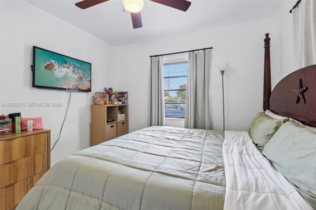 1400 NW 55th St, Miami, FL 33142 Photo