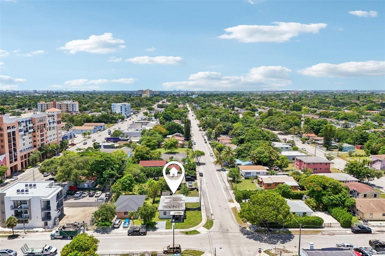 1400 NW 55th St, Miami, FL 33142 Photo
