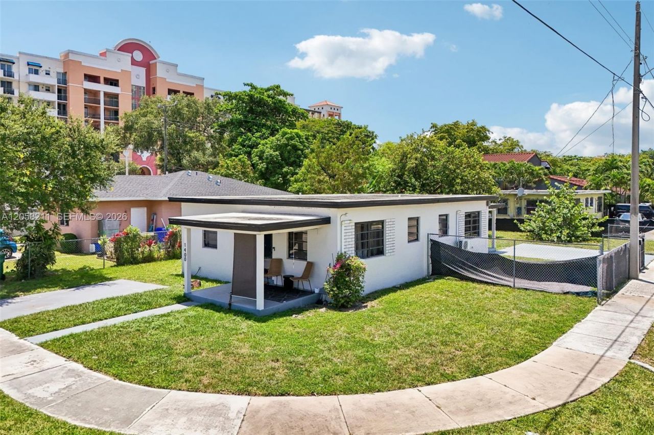 1400 NW 55th St, Miami, FL 33142 Photo