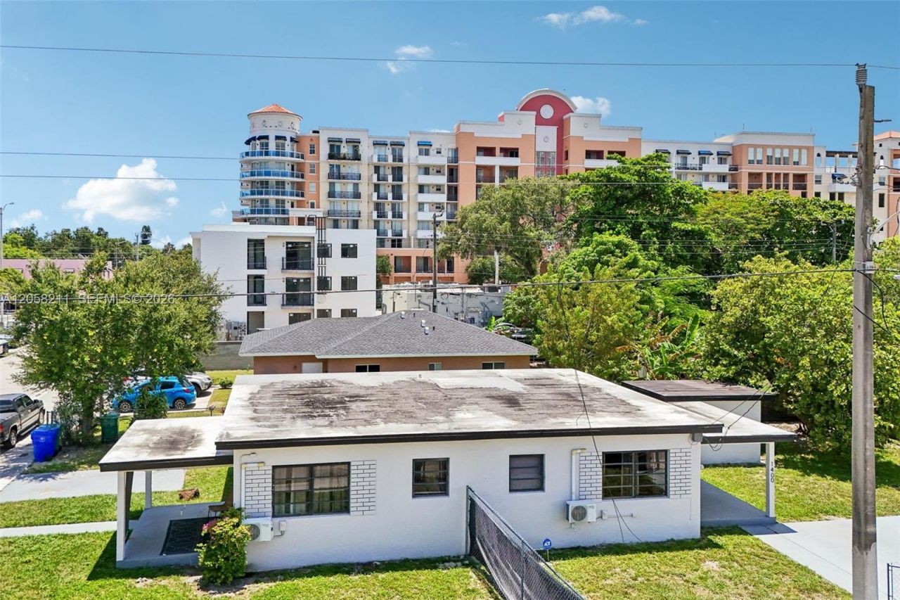 1400 NW 55th St, Miami, FL 33142 Photo