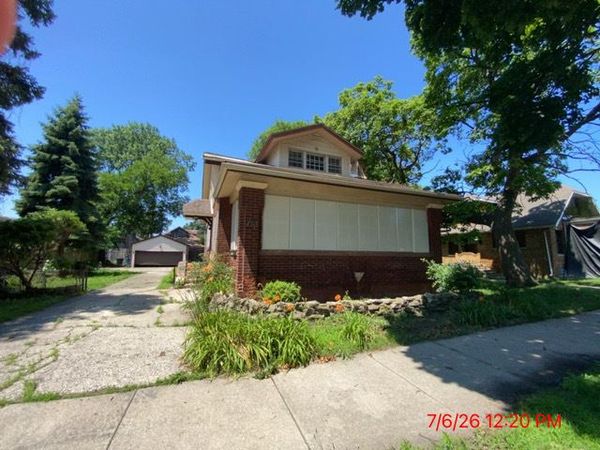 7342 S Bennett Avenue , Chicago, IL 60649