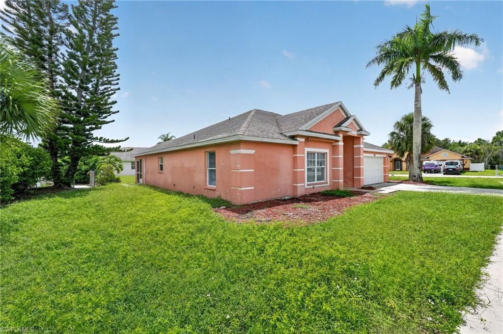 1502 Scholar Ct , Lehigh Acres, FL 33971 Photo