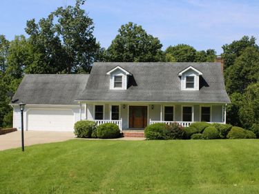 615 W Dogwood Drive, Kuttawa, KY 42055