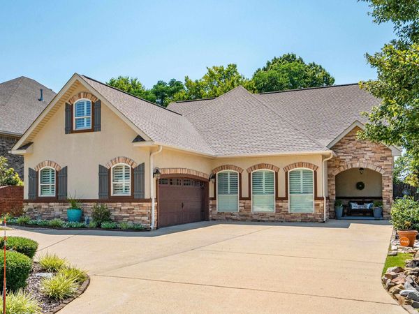 426 WILLOWBEND Circle, Hot Springs, AR