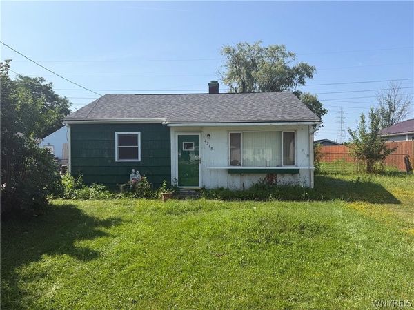 4315 Isherwood Drive , Niagara Falls, NY 14305