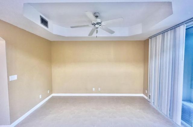2920 Hidden Hills Road, Unit 1304, West Palm Beach, FL 33411 Photo
