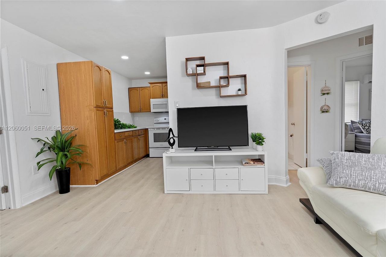 6103 Monroe St , Hollywood, FL 33023 Photo