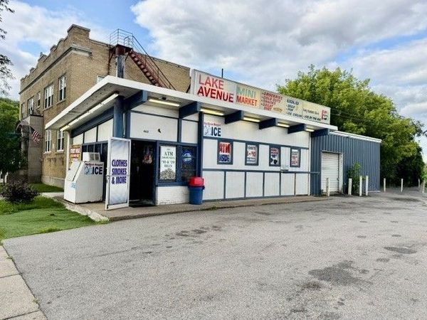 460 Lake Avenue, Rochester, NY 14608