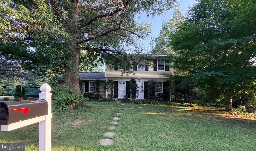 739 LEXINGTON AVENUE , HERSHEY, PA 17033