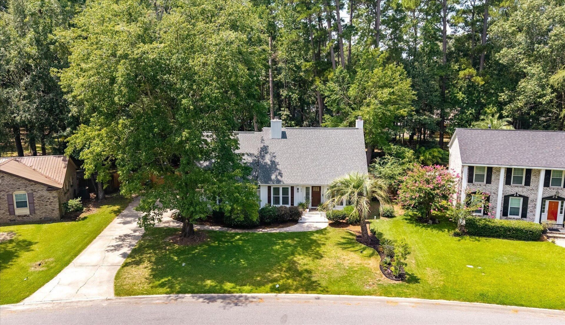 220 Runnymede Lane Photo 38