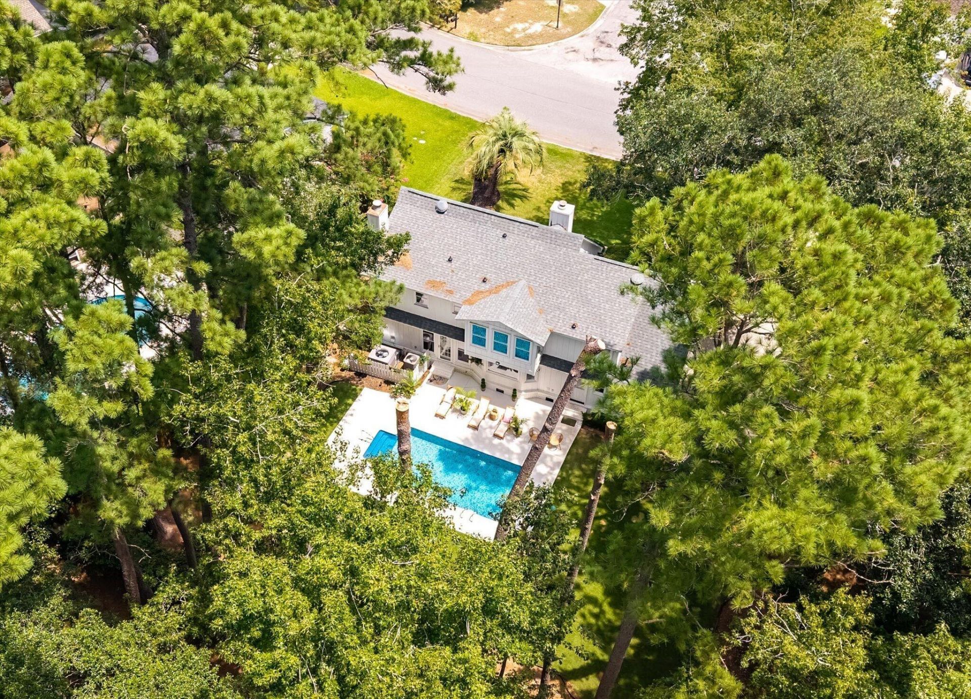 220 Runnymede Lane Photo 40