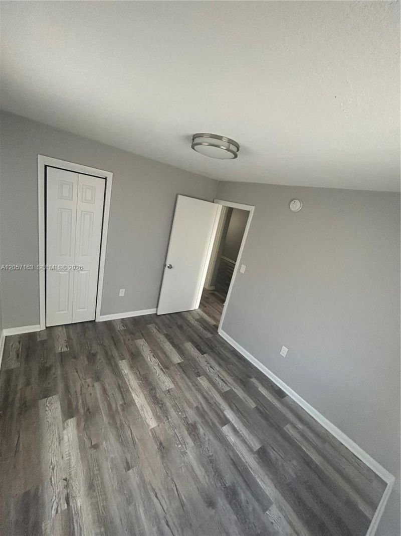 161 NW 15th St, Unit 6, Miami, FL 33136 Photo
