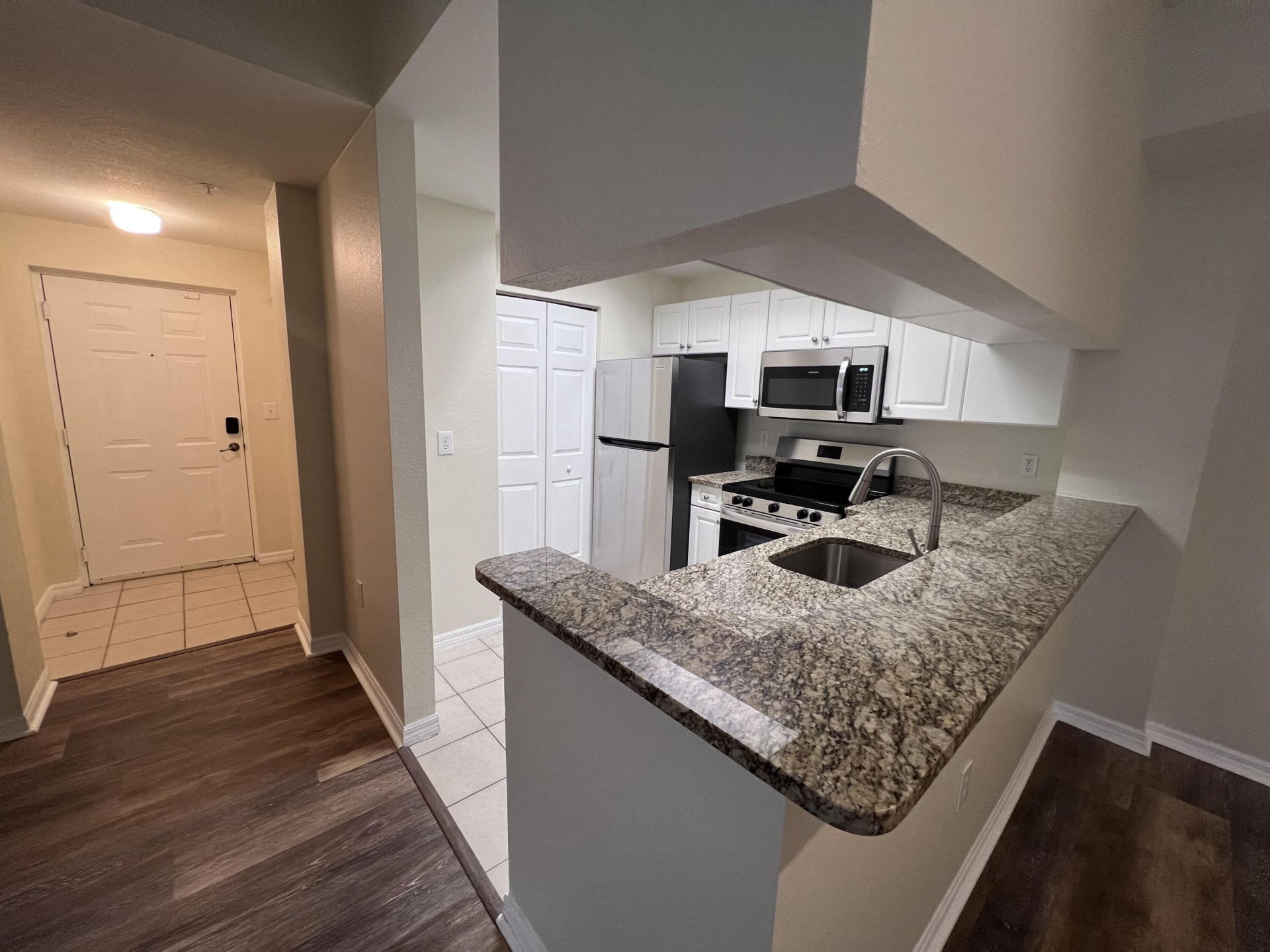 2802 Sarento Place, Unit 302, Palm Beach Gardens, FL 33410 Photo