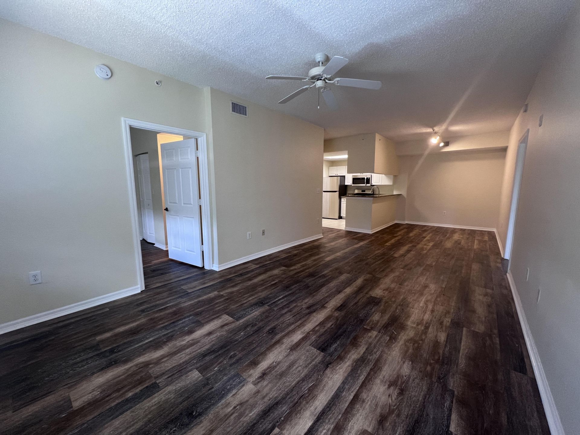 2802 Sarento Place, Unit 302, Palm Beach Gardens, FL 33410 Photo