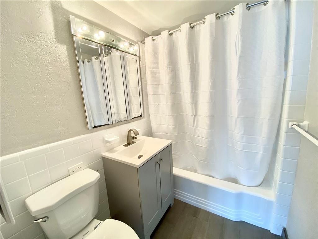345 N Fort Lauderdale Beach Boulevard, Unit 204, Fort Lauderdale, FL 33304 Photo