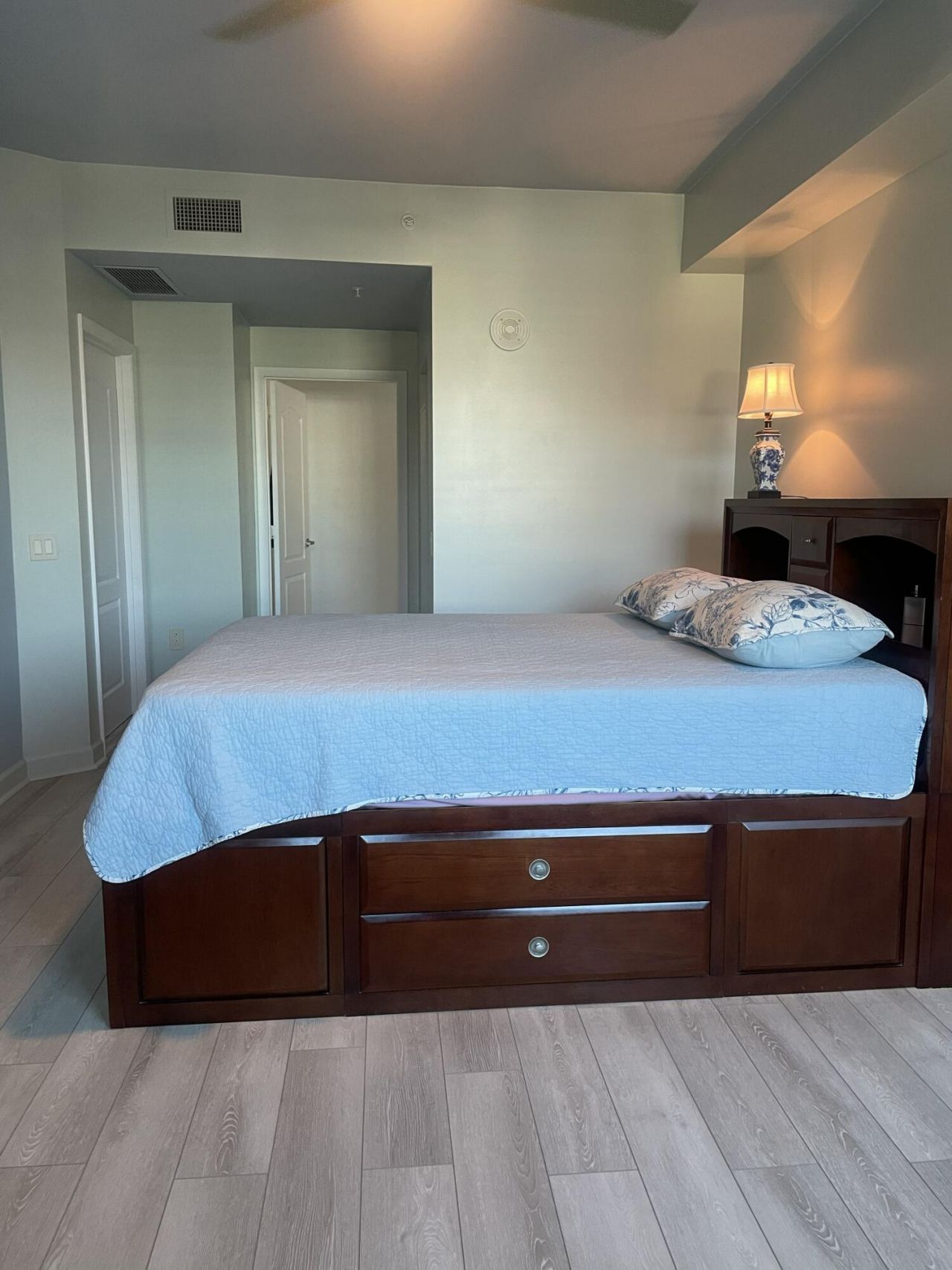 410 Evernia Street, Unit 706, West Palm Beach, FL 33401 Photo