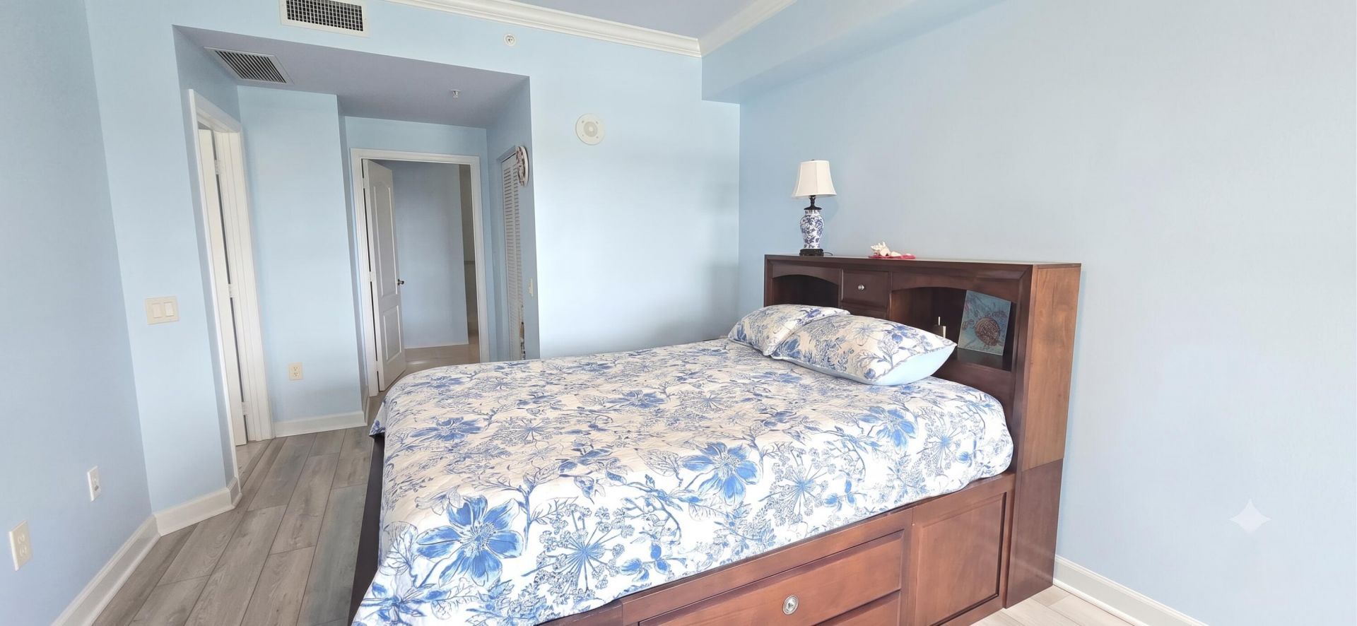 410 Evernia Street, Unit 706, West Palm Beach, FL 33401 Photo