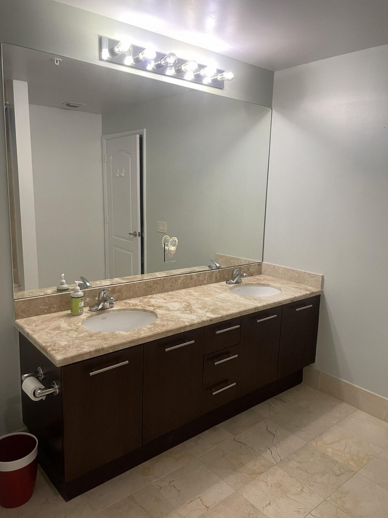 410 Evernia Street, Unit 706, West Palm Beach, FL 33401 Photo
