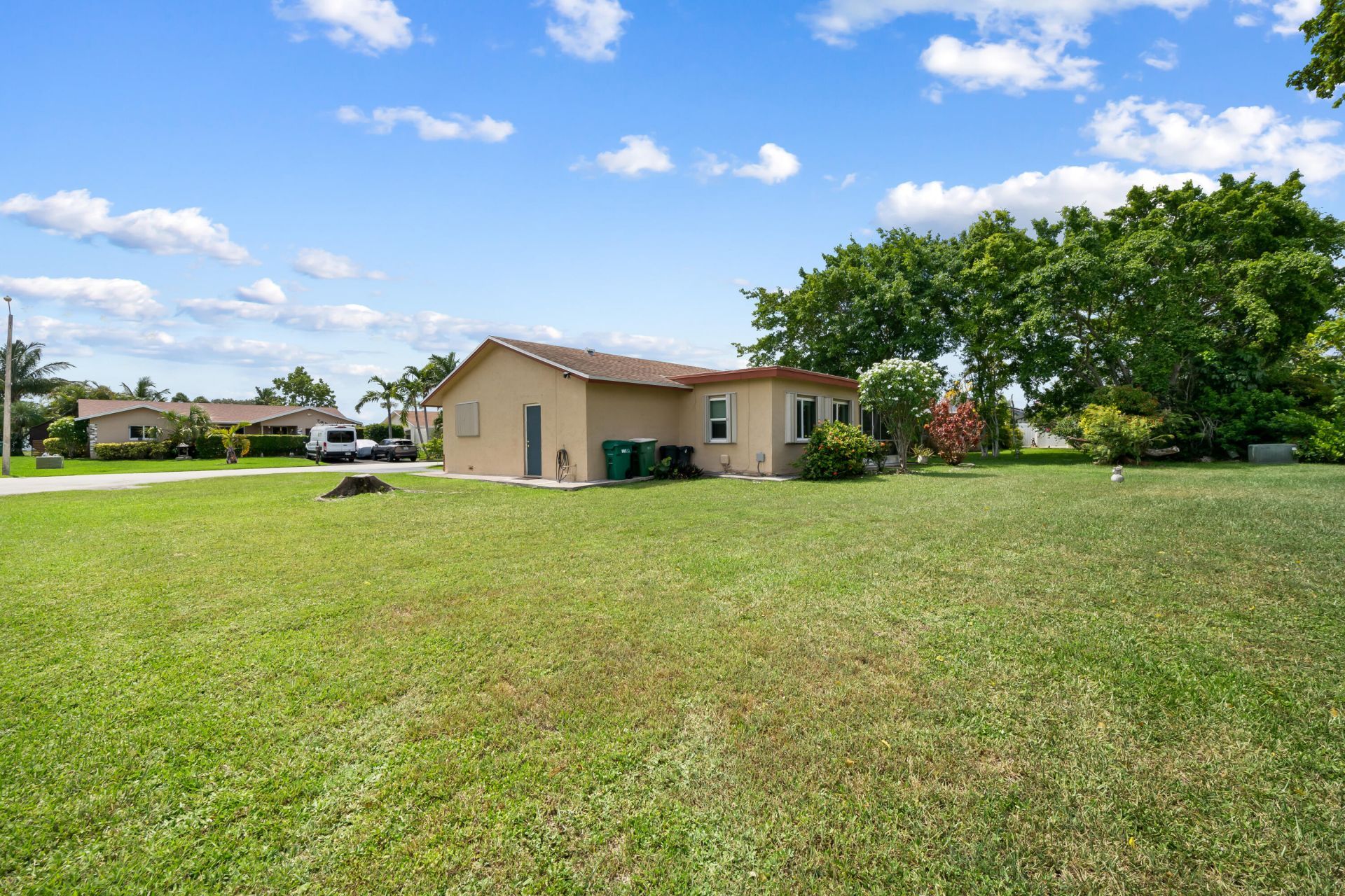 7000 NW 95th Terrace, Tamarac, FL 33321 Photo