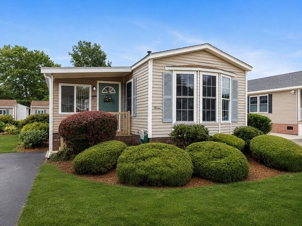 7 Robert Rd, Plainville, MA 02762