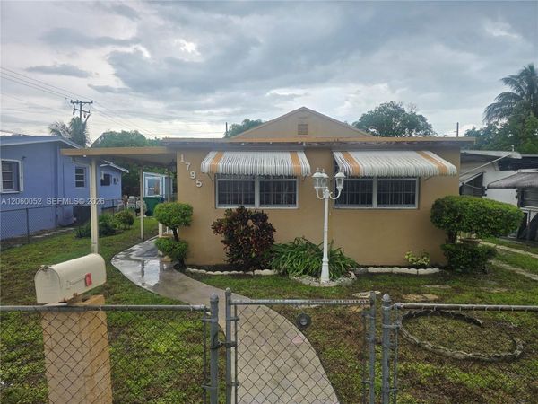 1795 NW 85th St , Miami, FL 33147