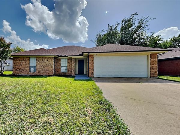6608 Glen Falls Drive, Arlington, TX 76001