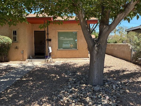 2842 Quincy Street NE, Albuquerque, NM 87110