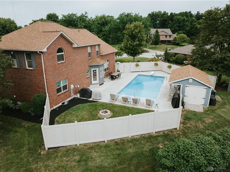 8 Wilderness Cove, Brookville, OH 45309 Photo 7